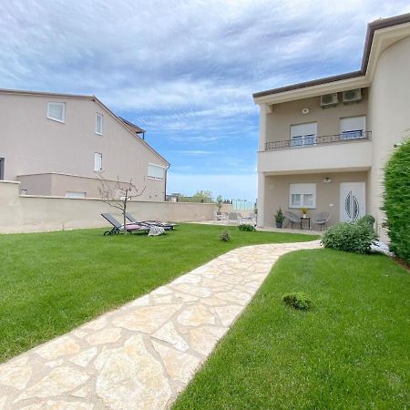 Casa Hana Bužinija Exteriör bild