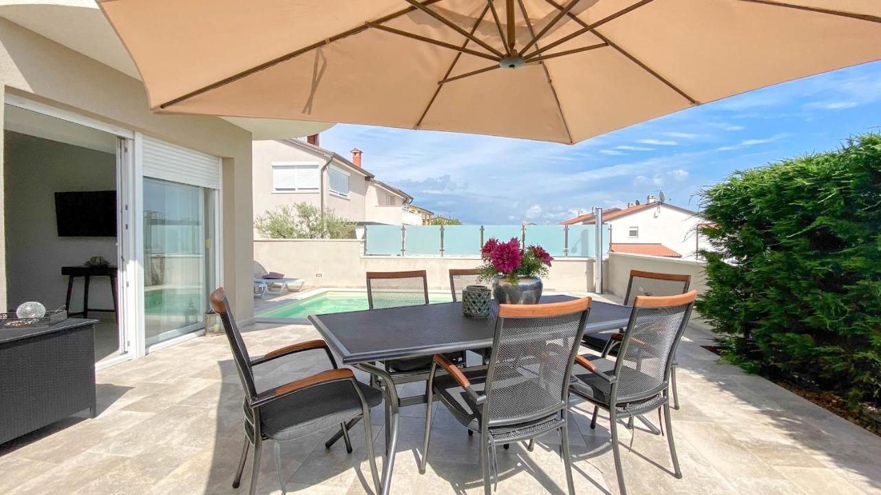 Casa Hana Bužinija Exteriör bild